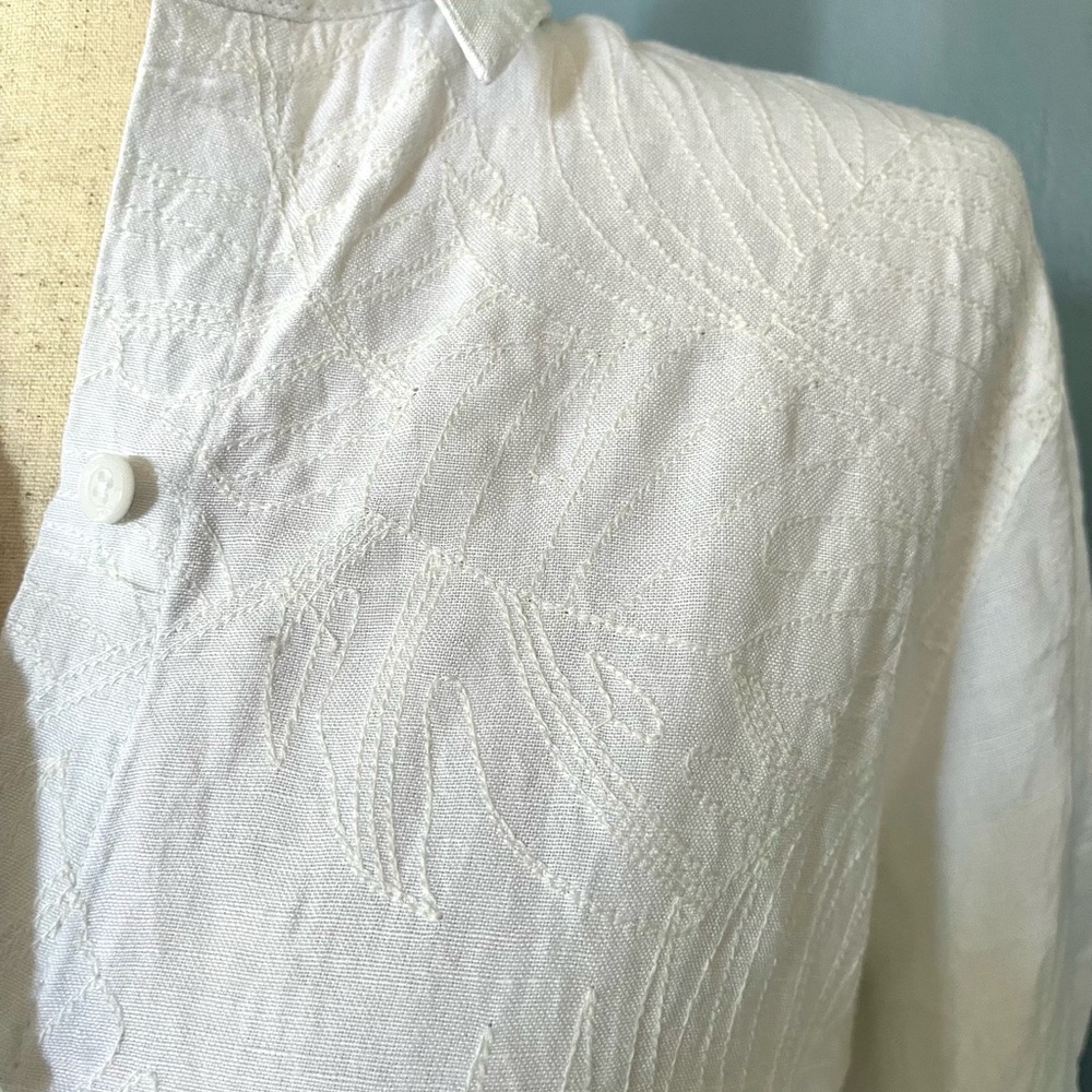 NWT- Tommy Bahama,White Button-Up Shirt, size xs - Picture 4 of 6
